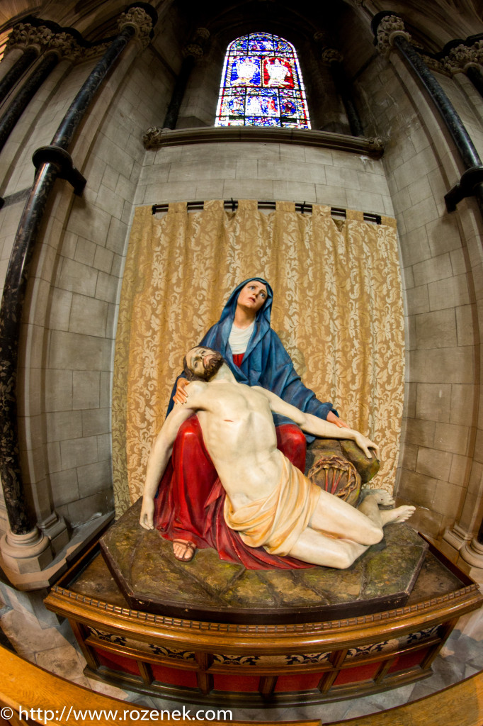 catholic-cathedral-fisheye-samyang-8mm-14