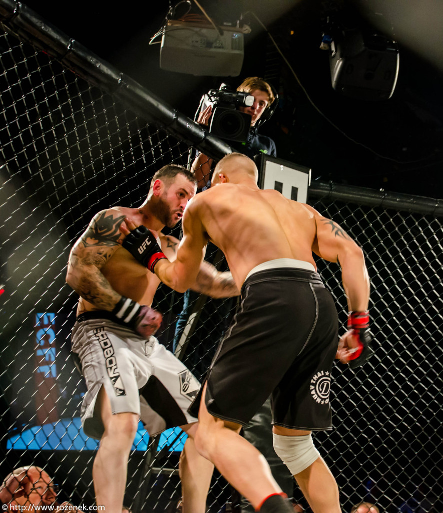 Fight 01 - 10